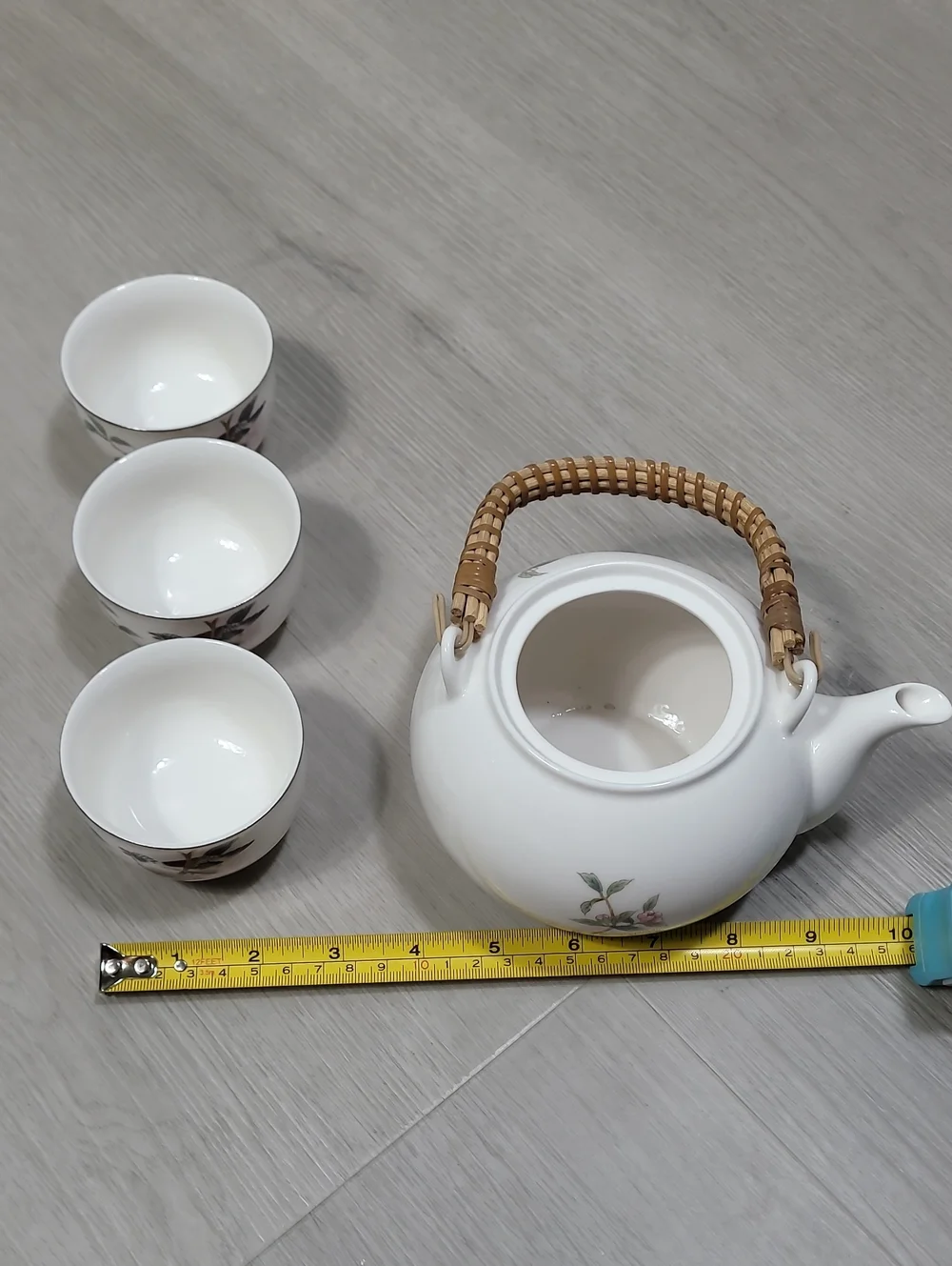 Vintage Japan Floral Tea Set Teapot & 3 Small Cups